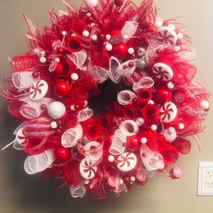 Holiday Wreath Sale !!